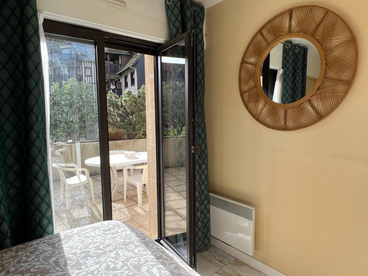 Cote Jardin - Terrasse, Calme Et Cosy Apartment